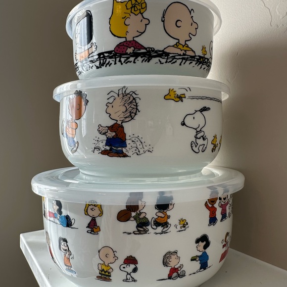 Peanuts Snoopy Ceramic Bowls with Vent New Tupperware - Picture 7 of 8